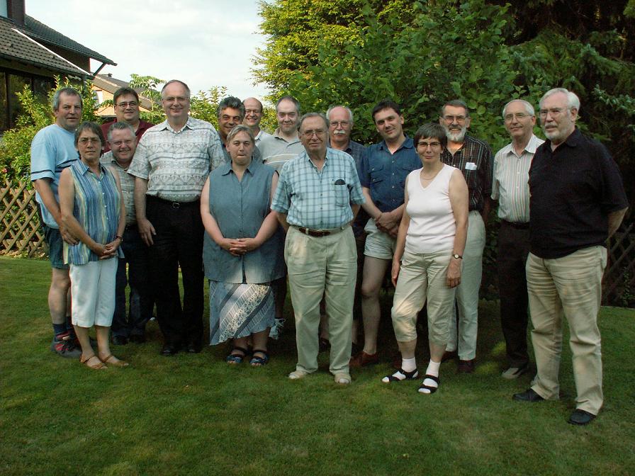 Mitglieder der Bezirksgruppe Trier im Juli 2005